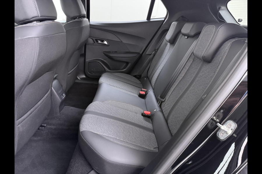 Peugeot 2008 1.2 Hybrid 136 Allure 19000 KM ! | ADAPTIVE CRUISE CONTROL | FULL LED | CAMERA VOOR & ACHTER | DIGITAL DASH | KEYLESS START | PARKEERSENSOREN V+A | DODEHOEKDETECTIE | ALL-IN PRIJS INCL. 12 MND BOVAG GARANTIE |