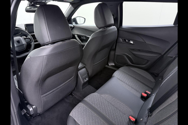 Peugeot 2008 1.2 Hybrid 136 Allure 19000 KM ! | ADAPTIVE CRUISE CONTROL | FULL LED | CAMERA VOOR & ACHTER | DIGITAL DASH | KEYLESS START | PARKEERSENSOREN V+A | DODEHOEKDETECTIE | ALL-IN PRIJS INCL. 12 MND BOVAG GARANTIE |