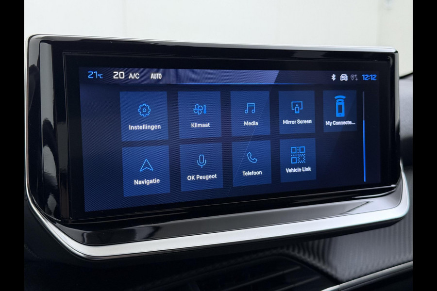 Peugeot 2008 1.2 Hybrid 136 Allure 19000 KM ! | ADAPTIVE CRUISE CONTROL | FULL LED | CAMERA VOOR & ACHTER | DIGITAL DASH | KEYLESS START | PARKEERSENSOREN V+A | DODEHOEKDETECTIE | ALL-IN PRIJS INCL. 12 MND BOVAG GARANTIE |