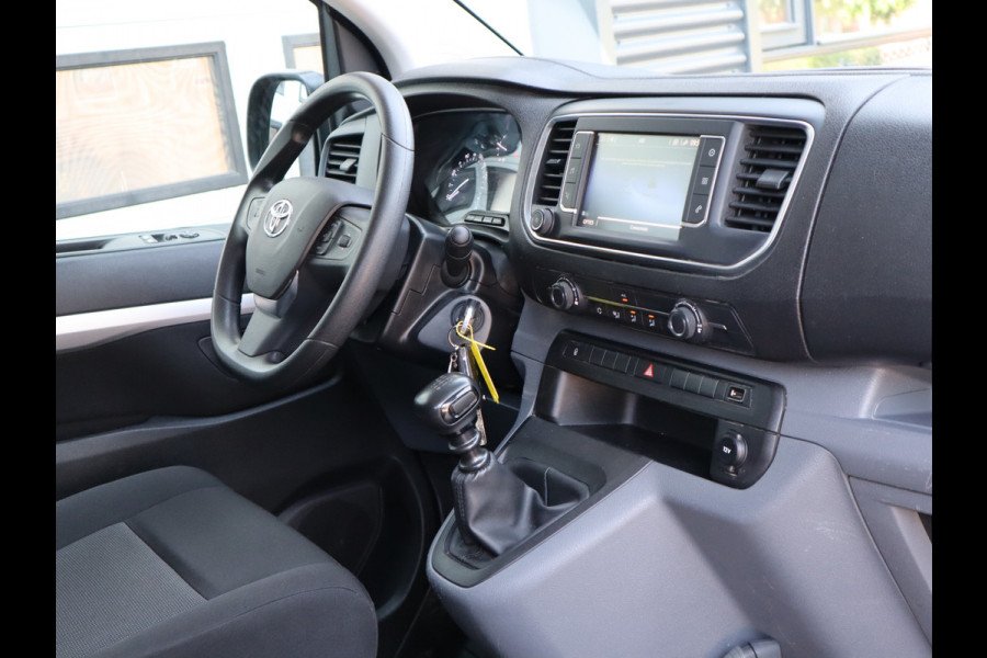 Toyota ProAce Worker 2.0 D 145pk Euro 6 - DC 6 Pers. - Trekhaak - Apple