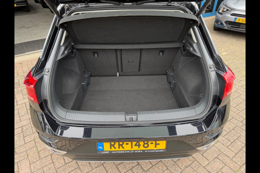 Volkswagen T-Roc 1.0 TSI Style 2018 Digitaal NAVI CLIMA NAP!
