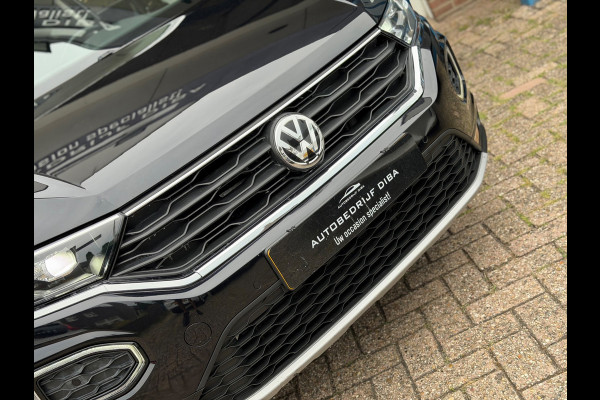Volkswagen T-Roc 1.0 TSI Style 2018 Digitaal NAVI CLIMA NAP!