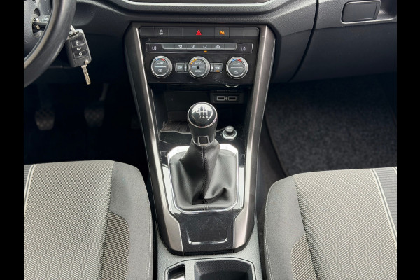 Volkswagen T-Roc 1.0 TSI Style 2018 Digitaal NAVI CLIMA NAP!
