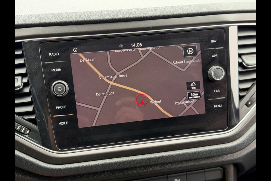Volkswagen T-Roc 1.0 TSI Style 2018 Digitaal NAVI CLIMA NAP!