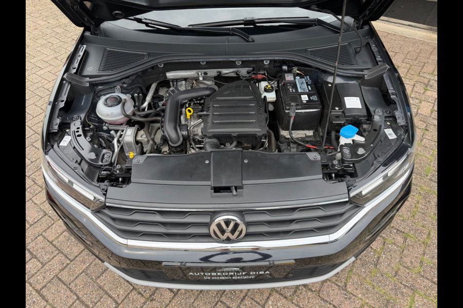 Volkswagen T-Roc 1.0 TSI Style 2018 Digitaal NAVI CLIMA NAP!