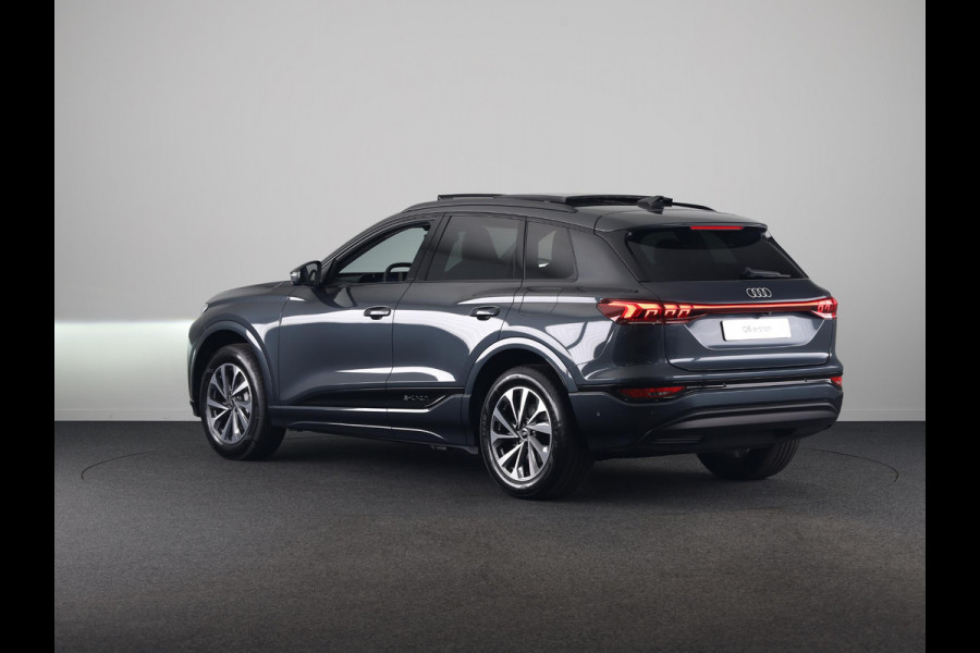 Audi Q6 e-tron Advanced edition 83Kwh 252 pk | Tech pro | Glazen panoramadak | Warmtewerend glas donker tint | Sportstoel zwart leder-kunstl |