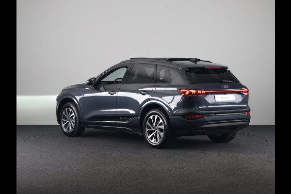 Audi Q6 e-tron Advanced edition 83Kwh 252 pk | Tech pro | Glazen panoramadak | Warmtewerend glas donker tint | Sportstoel zwart leder-kunstl |