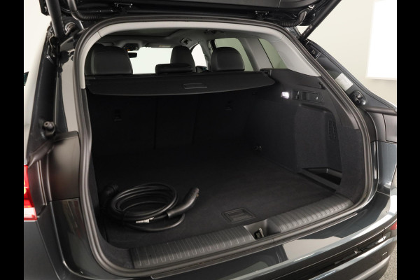 Audi Q6 e-tron Advanced edition 83Kwh 252 pk | Tech pro | Glazen panoramadak | Warmtewerend glas donker tint | Sportstoel zwart leder-kunstl |