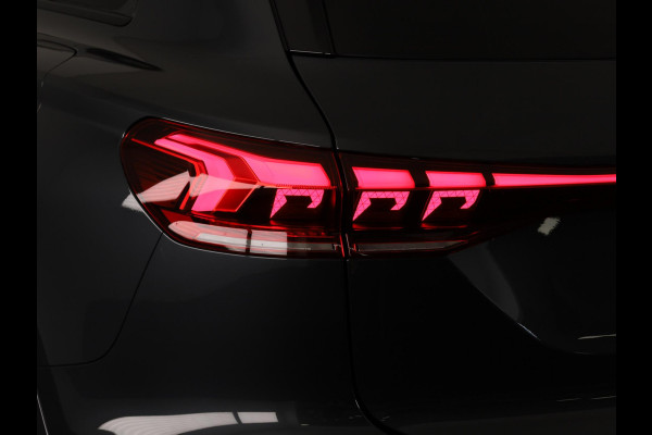 Audi Q6 e-tron Advanced edition 83Kwh 252 pk | Tech pro | Glazen panoramadak | Warmtewerend glas donker tint | Sportstoel zwart leder-kunstl |