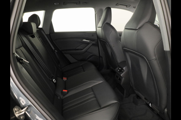 Audi Q6 e-tron Advanced edition 83Kwh 252 pk | Tech pro | Glazen panoramadak | Warmtewerend glas donker tint | Sportstoel zwart leder-kunstl |