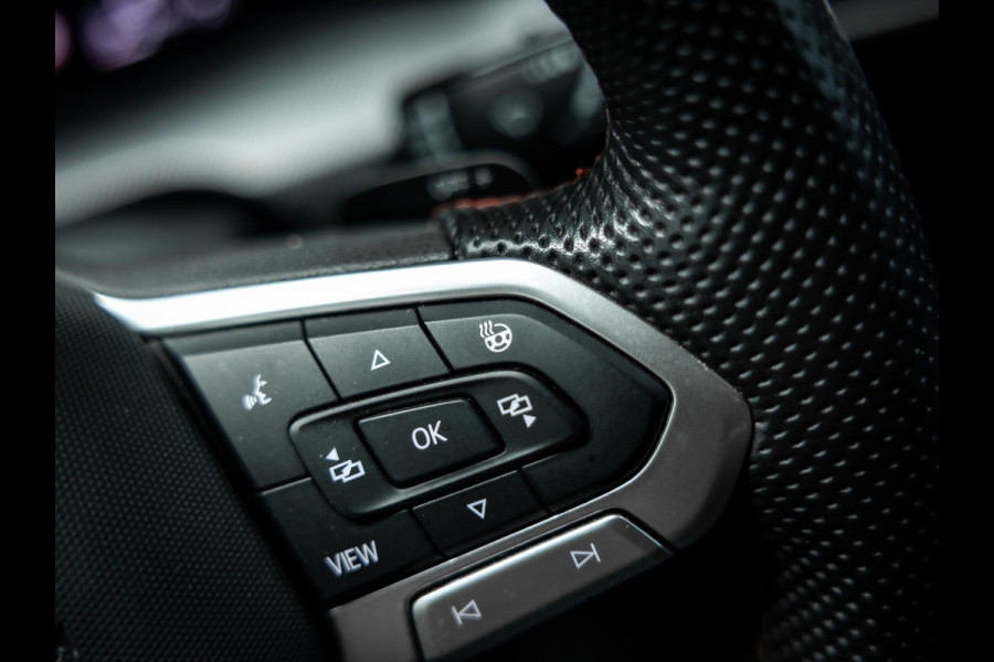 Volkswagen Golf 2.0 TSI GTI