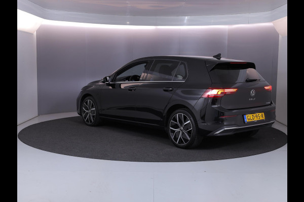 Volkswagen Golf 1.5 eHybrid 50 Edition 204 pk Automaat (DSG) | Verlengde garantie | Navigatie | Parkeersensoren | Achteruitrijcamera | Adaptieve cruise control | Stoelverwarming |