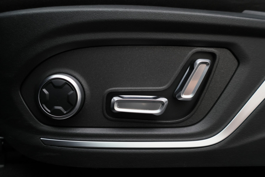 Lynk & Co 01 1.5 360° Camera, Panoramadak, ACC, Apple Carplay, Infinity Sound, DAB, 20''