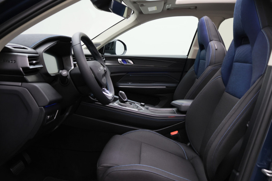 Lynk & Co 01 1.5 360° Camera, Panoramadak, ACC, Apple Carplay, Infinity Sound, DAB, 20''