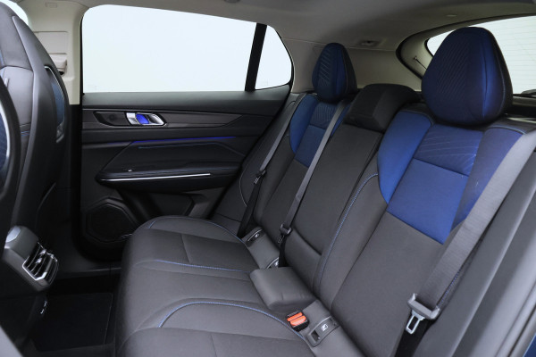Lynk & Co 01 1.5 360° Camera, Panoramadak, ACC, Apple Carplay, Infinity Sound, DAB, 20''