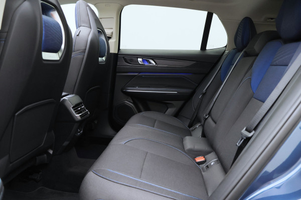 Lynk & Co 01 1.5 360° Camera, Panoramadak, ACC, Apple Carplay, Infinity Sound, DAB, 20''