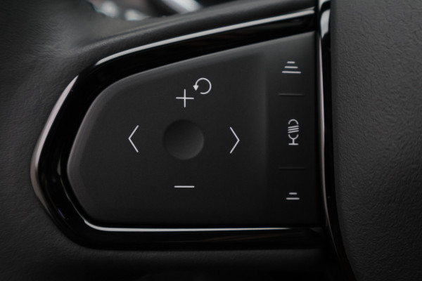 Lynk & Co 01 1.5 360° Camera, Panoramadak, ACC, Apple Carplay, Infinity Sound, DAB, 20''