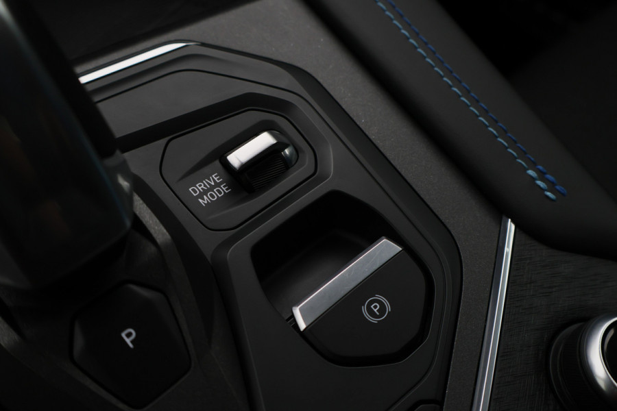 Lynk & Co 01 1.5 360° Camera, Panoramadak, ACC, Apple Carplay, Infinity Sound, DAB, 20''