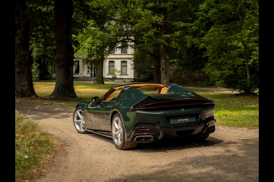 Ferrari 12Cilindri Spider 6.5 V12 | Verde British | Full spec! | Airbrushed shields | Lift