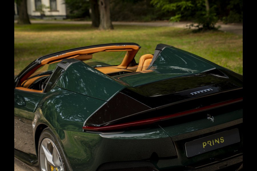 Ferrari 12Cilindri Spider 6.5 V12 | Verde British | Full spec! | Airbrushed shields | Lift