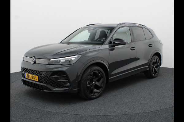Volkswagen Tiguan 1.5 eTSI R-Line Edition | Head Up | Side Assist | Black Style | Prijs Rijklaar!!