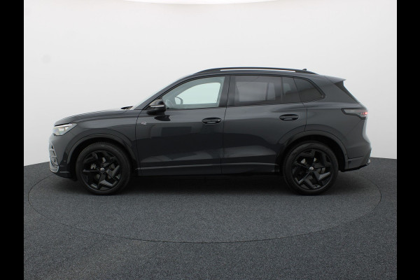 Volkswagen Tiguan 1.5 eTSI R-Line Edition | Head Up | Side Assist | Black Style | Prijs Rijklaar!!