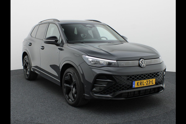 Volkswagen Tiguan 1.5 eTSI R-Line Edition | Head Up | Side Assist | Black Style | Prijs Rijklaar!!
