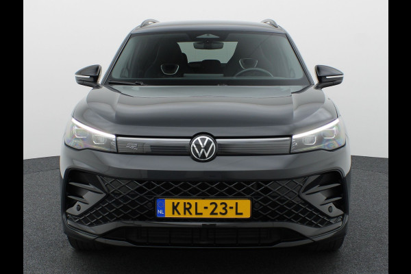 Volkswagen Tiguan 1.5 eTSI R-Line Edition | Head Up | Side Assist | Black Style | Prijs Rijklaar!!