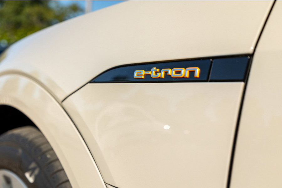 Audi e-tron E-tron 55 quattro advanced Pro Line Plus 95 kWh Soh 95% I Siambiege I Luchtvering I Stoelkoeling & verwarming I B&O