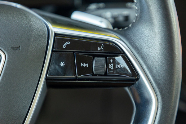 Audi e-tron E-tron 55 quattro advanced Pro Line Plus 95 kWh Soh 95% I Siambiege I Luchtvering I Stoelkoeling & verwarming I B&O