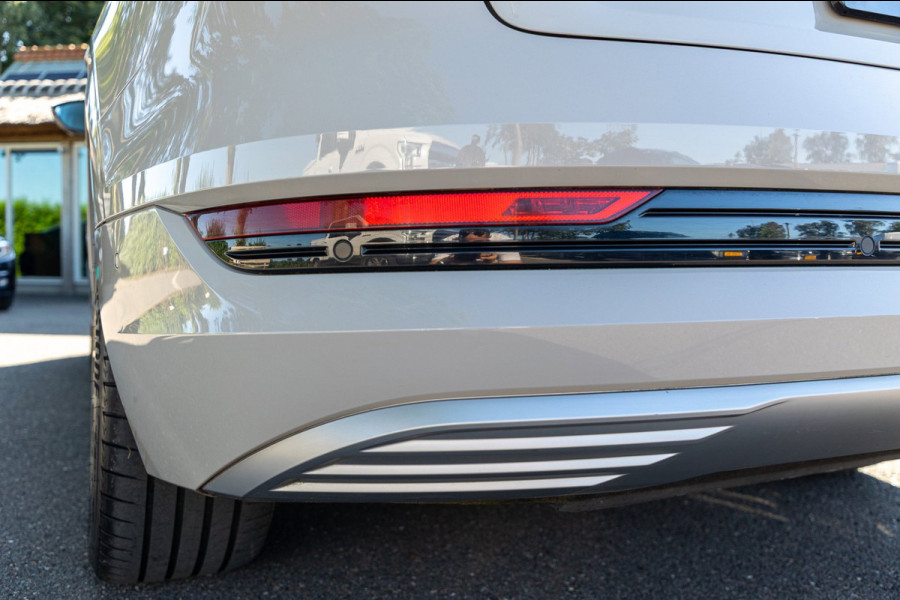 Audi e-tron E-tron 55 quattro advanced Pro Line Plus 95 kWh Soh 95% I Siambiege I Luchtvering I Stoelkoeling & verwarming I B&O