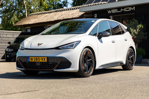 CUPRA Born Copper Edition One 62 kWh Soh 89% I Panoramadak I Adaptive Cruise I 360 Camera I CarPlay I Android I NL Auto I NAP