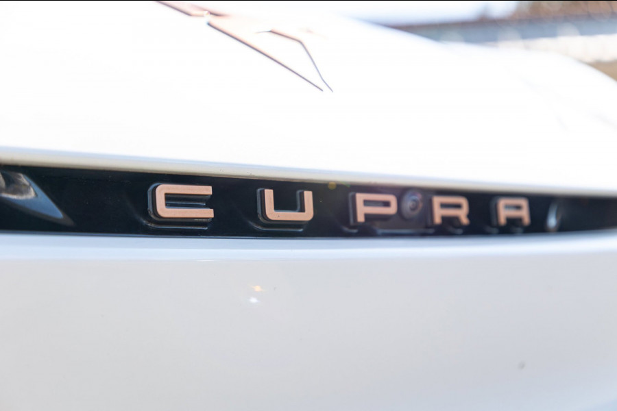 CUPRA Born Copper Edition One 62 kWh Soh 89% I Panoramadak I Adaptive Cruise I 360 Camera I CarPlay I Android I NL Auto I NAP