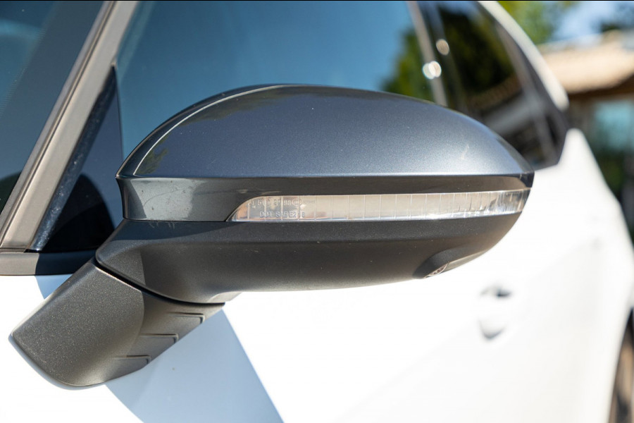 CUPRA Born Copper Edition One 62 kWh Soh 89% I Panoramadak I Adaptive Cruise I 360 Camera I CarPlay I Android I NL Auto I NAP