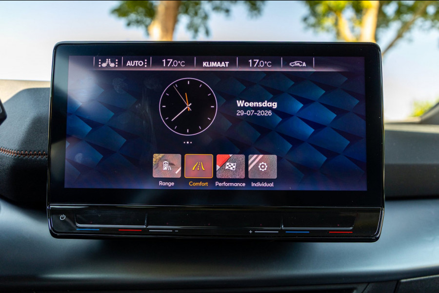 CUPRA Born Copper Edition One 62 kWh Soh 89% I Panoramadak I Adaptive Cruise I 360 Camera I CarPlay I Android I NL Auto I NAP