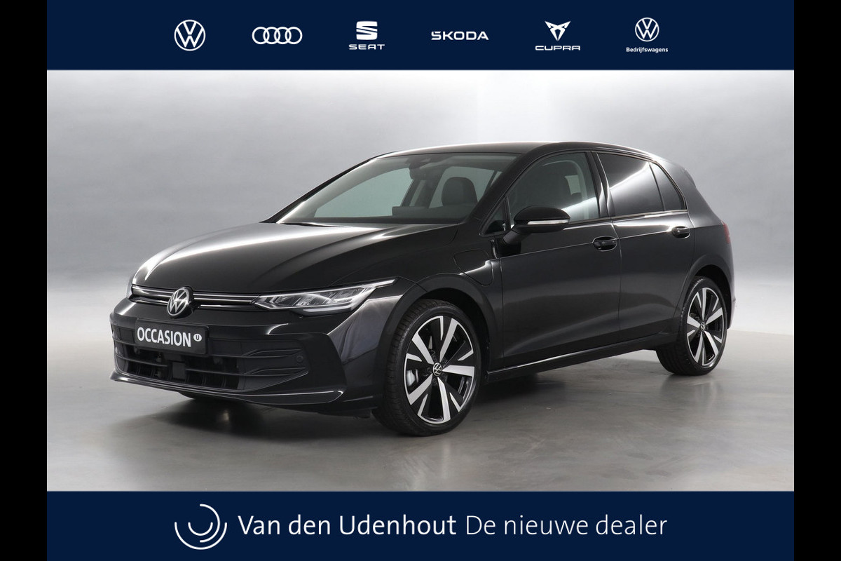 Volkswagen Golf 1.5 eHybrid 204pk Life Edition DSG / Navigatie via App Connect / Stoel+Stuurverwarming / Camera
