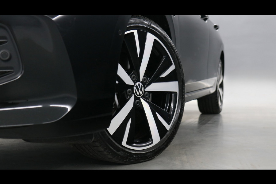 Volkswagen Golf 1.5 eHybrid 204pk Life Edition DSG / Navigatie via App Connect / Stoel+Stuurverwarming / Camera