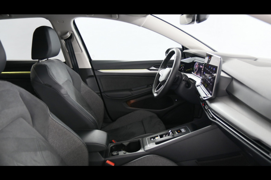 Volkswagen Golf 1.5 eHybrid 204pk Life Edition DSG / Navigatie via App Connect / Stoel+Stuurverwarming / Camera