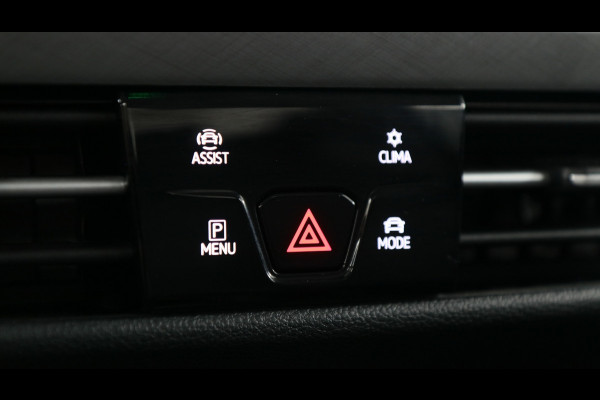 Volkswagen Golf 1.5 eHybrid 204pk Life Edition DSG / Navigatie via App Connect / Stoel+Stuurverwarming / Camera