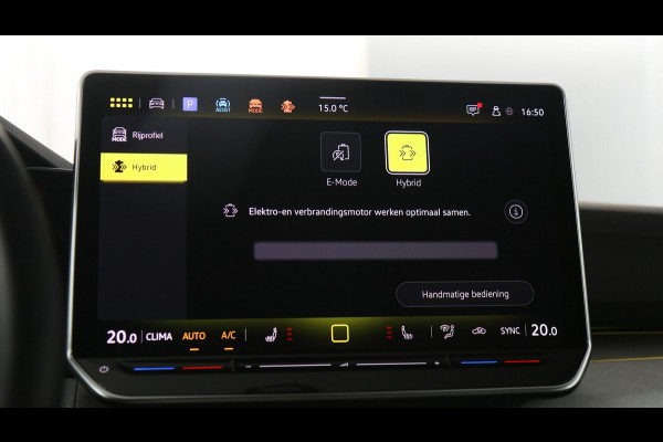 Volkswagen Golf 1.5 eHybrid 204pk Life Edition DSG / Navigatie via App Connect / Stoel+Stuurverwarming / Camera