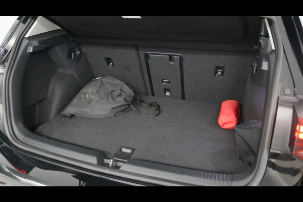Volkswagen Golf 1.5 eHybrid 204pk Life Edition DSG / Navigatie via App Connect / Stoel+Stuurverwarming / Camera