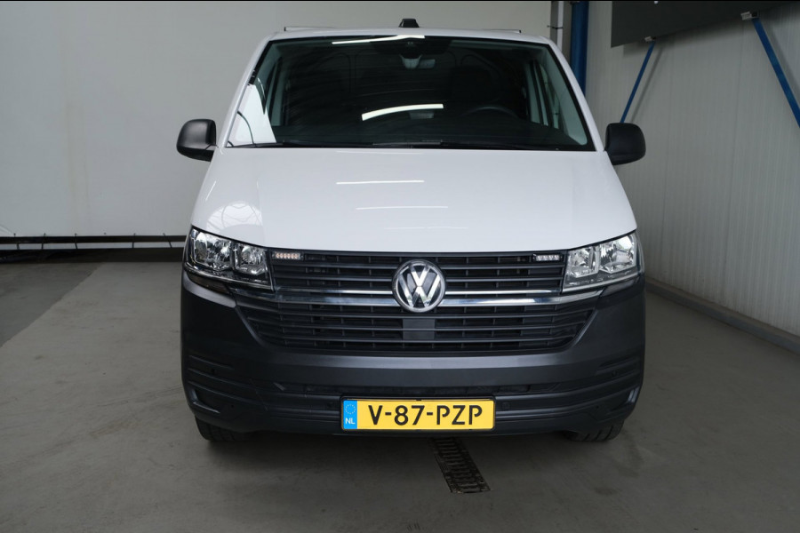 Volkswagen Transporter 2.0 TDI L2H1 - 2x Schuifdeur, Airco, Cruise, PDC, Standkachel, Camera, Trekhaak.