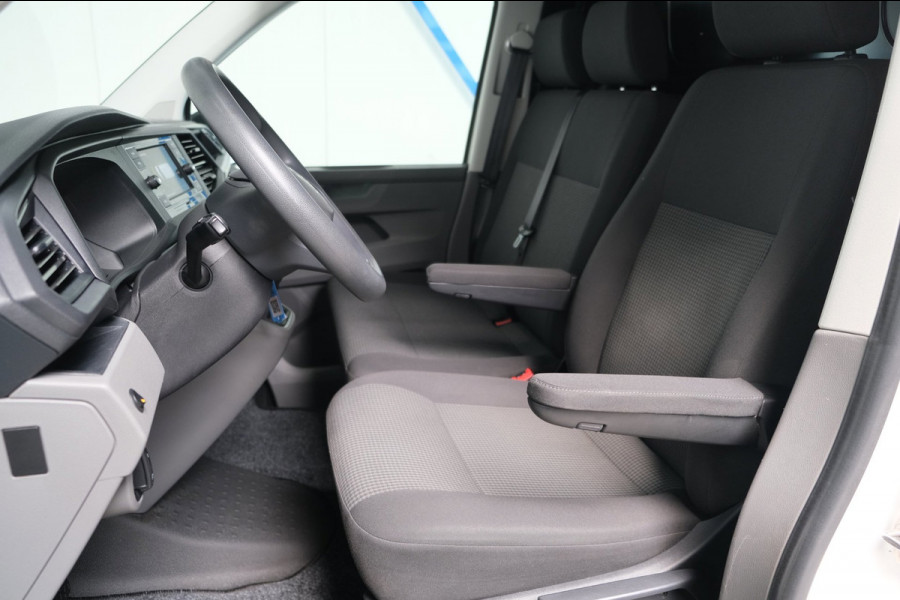 Volkswagen Transporter 2.0 TDI L2H1 - 2x Schuifdeur, Airco, Cruise, PDC, Standkachel, Camera, Trekhaak.