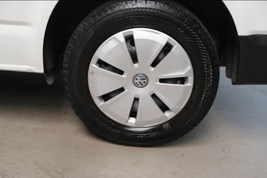 Volkswagen Transporter 2.0 TDI L2H1 - 2x Schuifdeur, Airco, Cruise, PDC, Standkachel, Camera, Trekhaak.