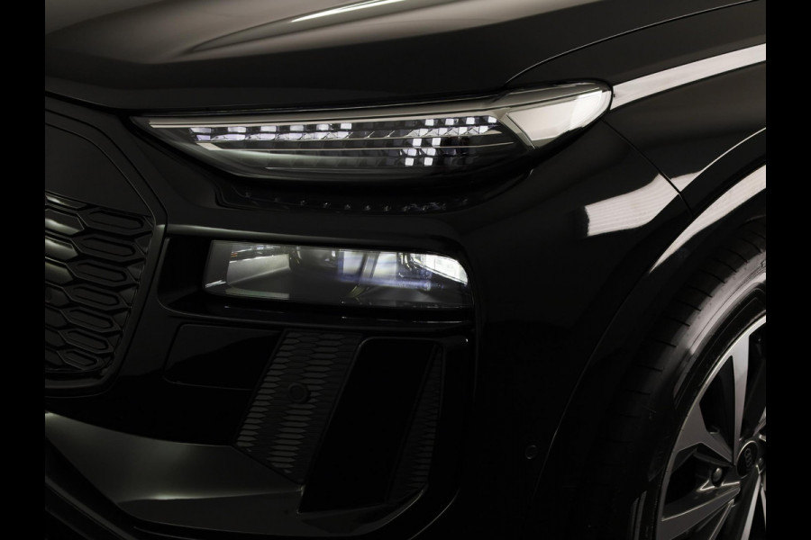 Audi Q6 Sportback e-tron Advanced edition 83Kwh 252 pk Sportback | Techniek pakket plus | Sportstoel voor leder | Optiek pakket zwart | Privacy glas |