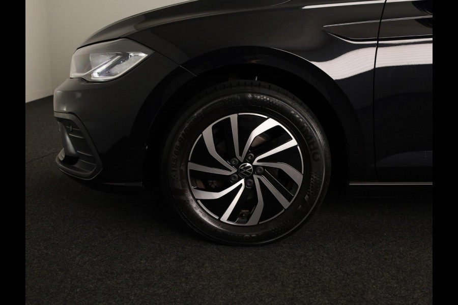 Volkswagen Polo 1.0 TSI Life Business 95 pk Automaat (DSG) | Verlengde garantie | Navigatie | Parkeersensoren | Adaptieve cruise control | LED koplampen | Autom. airco |