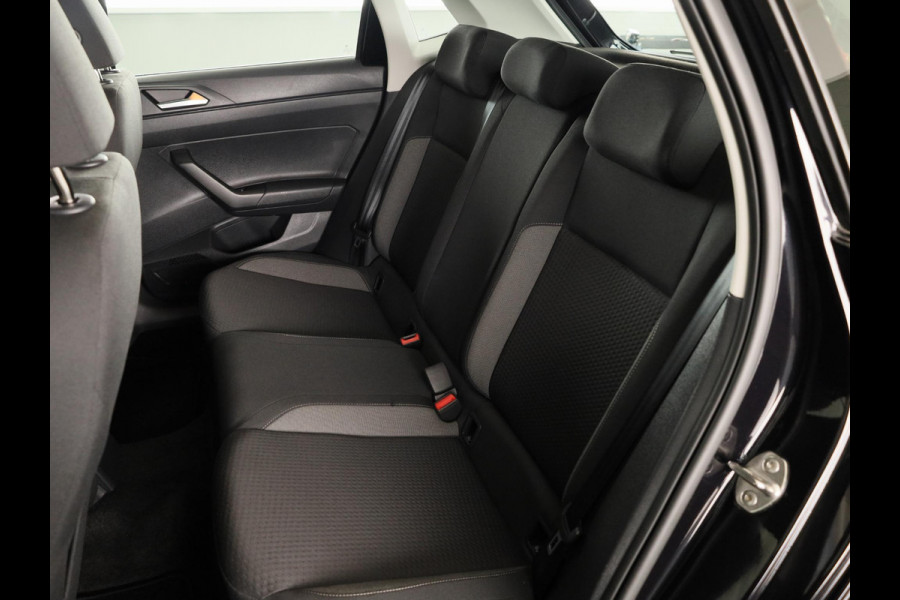 Volkswagen Polo 1.0 TSI Life Business 95 pk Automaat (DSG) | Verlengde garantie | Navigatie | Parkeersensoren | Adaptieve cruise control | LED koplampen | Autom. airco |