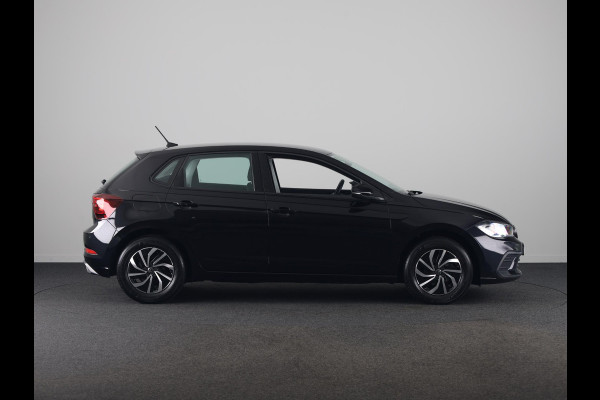 Volkswagen Polo 1.0 TSI Life Business 95 pk Automaat (DSG) | Verlengde garantie | Navigatie | Parkeersensoren | Adaptieve cruise control | LED koplampen | Autom. airco |