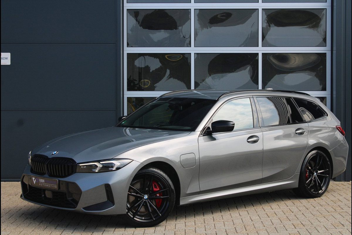 BMW 3 Serie Touring 330e M-Sport Pro | ACC | Head-up | HK | 19''