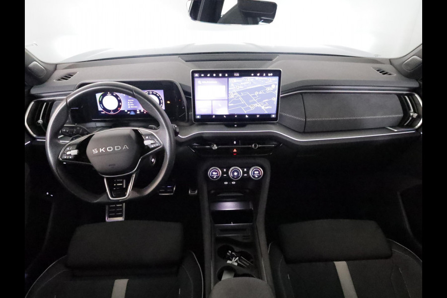 Škoda Kodiaq 1.5 TSI PHEV Sportline Business 204 pk Automaat | Verlengde garantie | Parkeersensoren | Achteruitrijcamera | Autom. airco (3 zones) | Stoelverwarming |